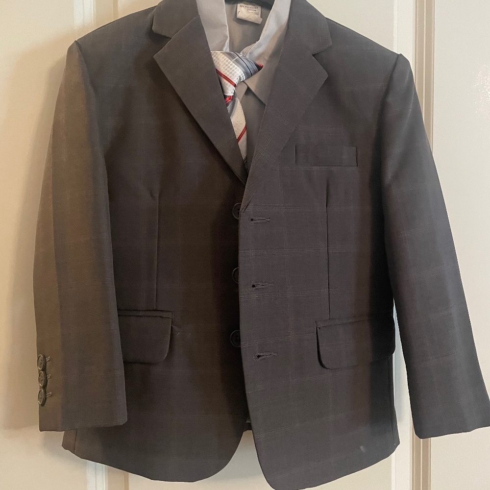 5-piece gray suit